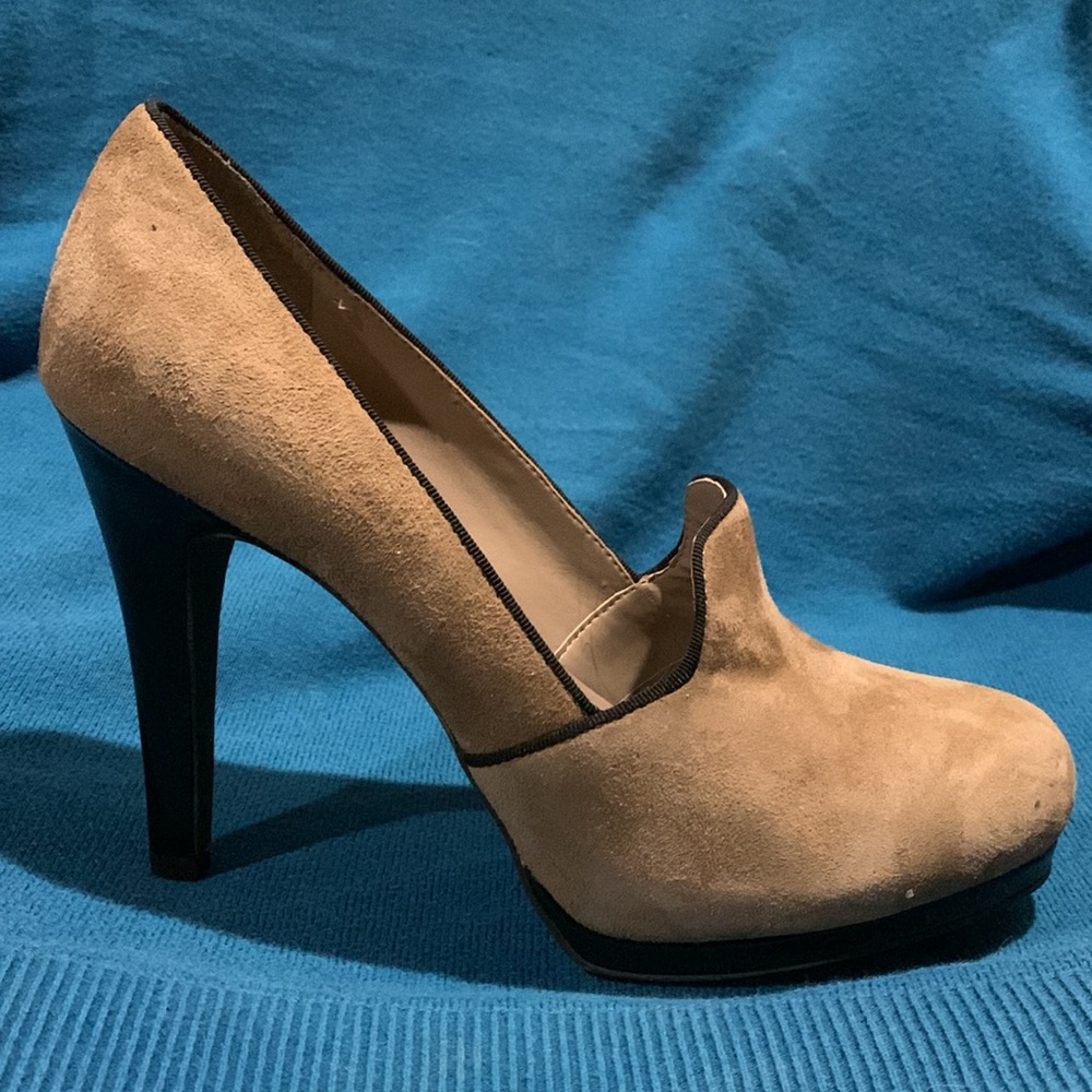 Suede beige with black trim 3 1/2 inch heels.